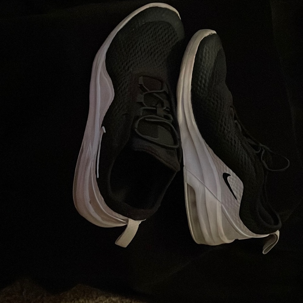 Boys black and white Nike Air Max
